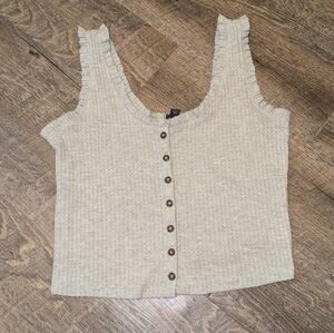 Cropped gray top